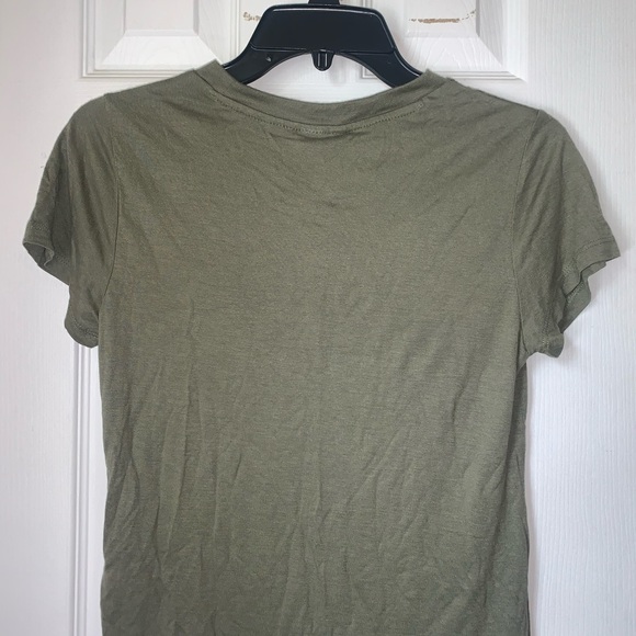 💙 H&M “ORIGINAL” crop tee - Picture 2 of 4